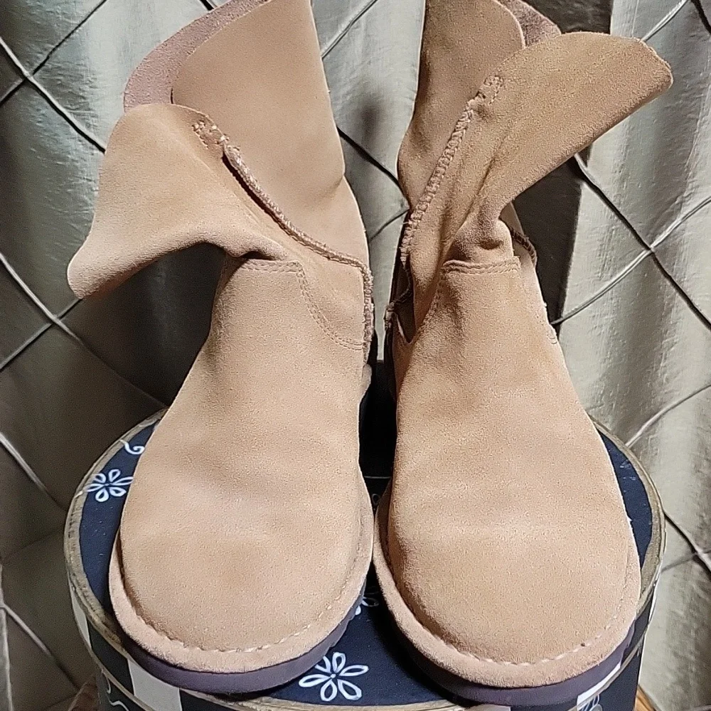 EUC- UGG Alida Unlined Suede Slouch Boots